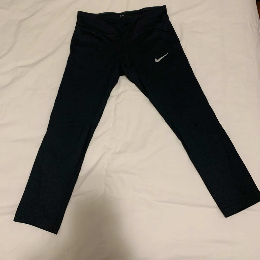 Nike Dri-FIT Cropped Leggings - Black